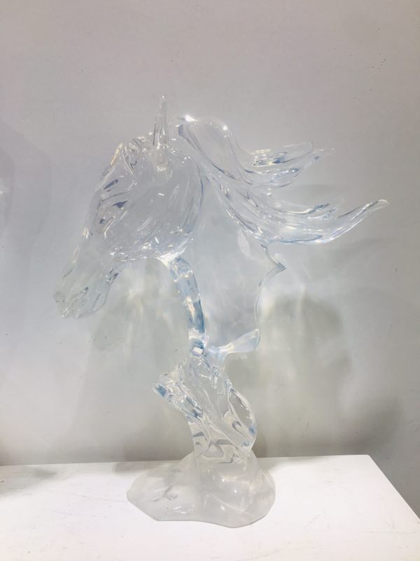 高透明树脂水晶工艺品马头摆件展示图3