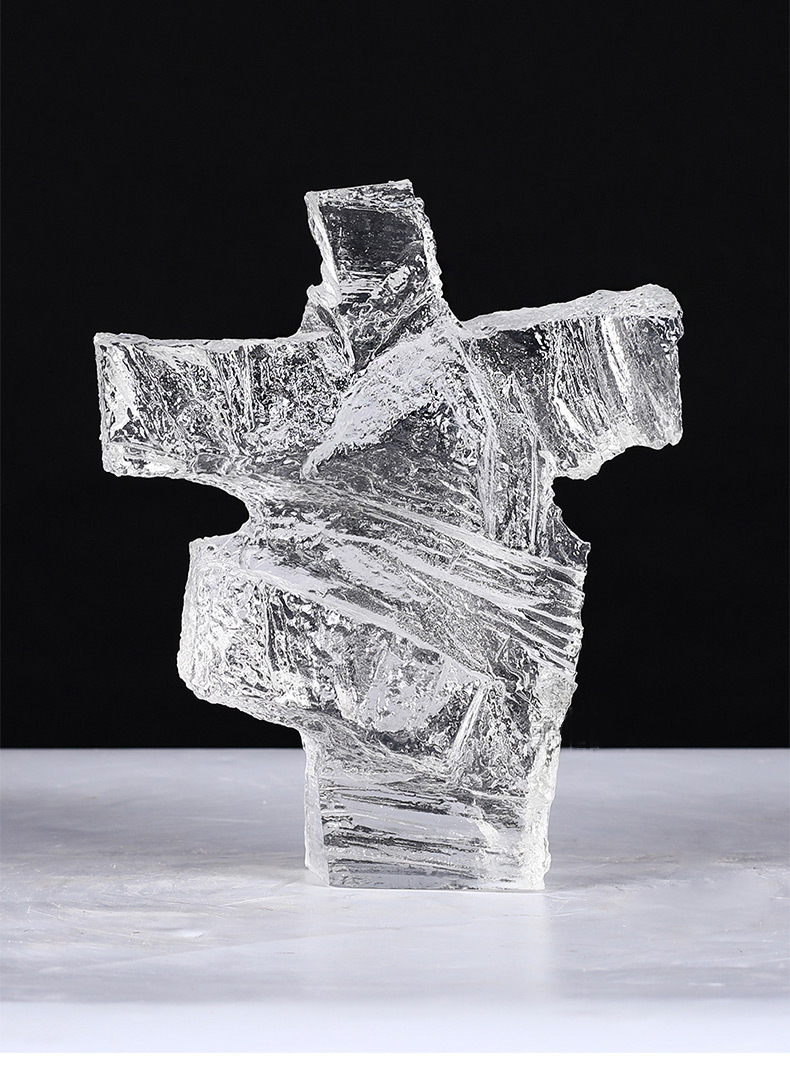 太极人新中式摆件玻璃钢透明雕塑正面图