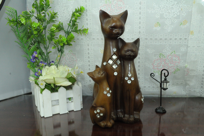 树脂工艺品三口之家猫闪亮的镶嵌工艺