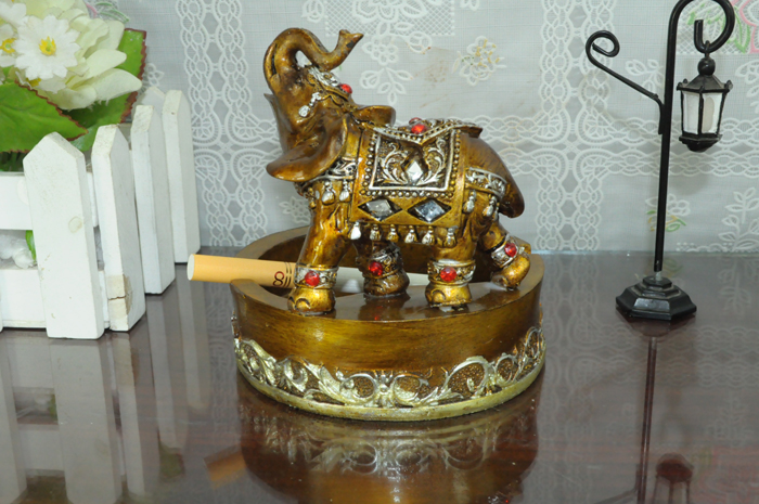树脂工艺品烟灰缸大象背面描色图